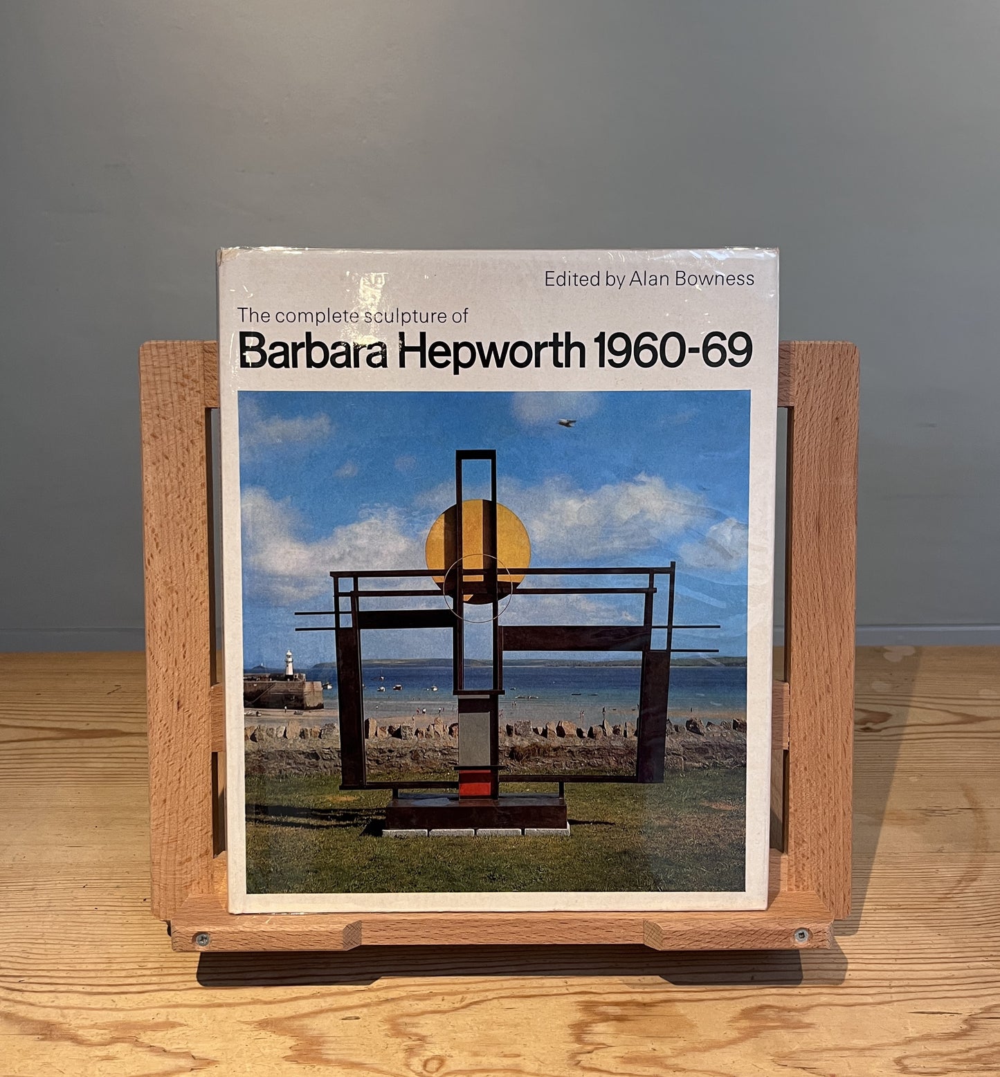 The Complete Sculpture of Barbara Hepworth 1960-69