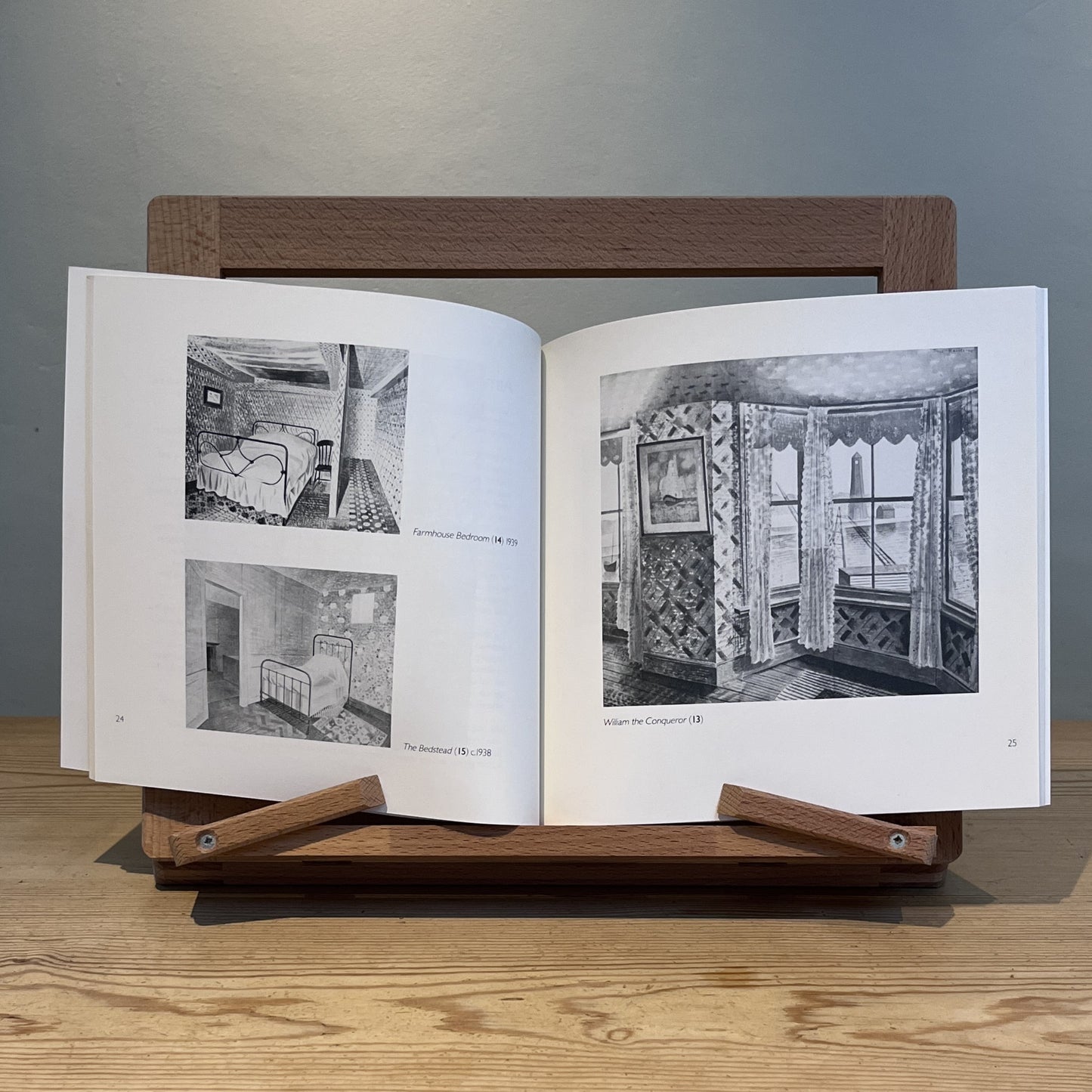 Eric Ravilious 1903-42: A Re-assessment of his Life and Work