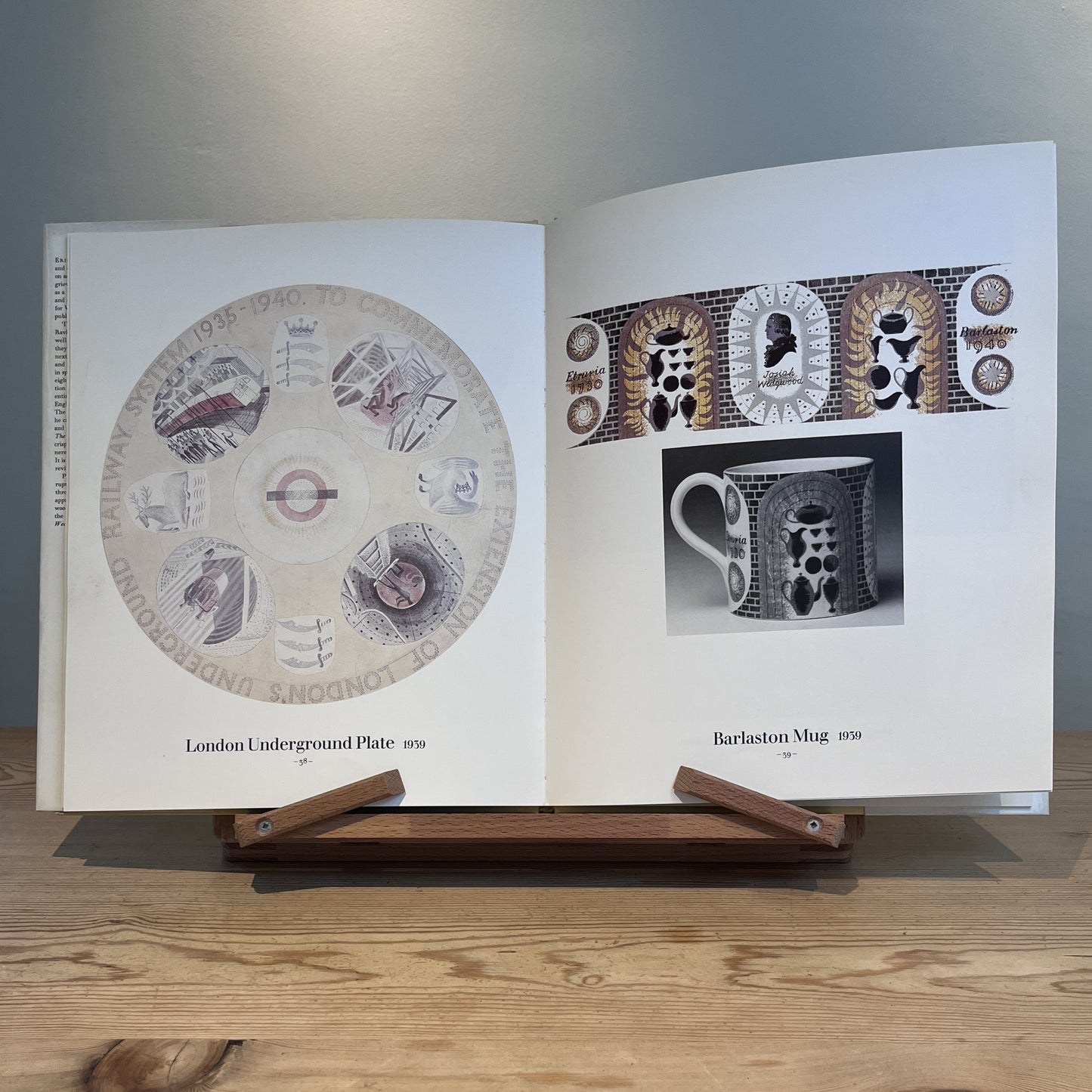 Ravilious & Wedgwood: The Complete Wedgwood Designs of Eric Ravilious