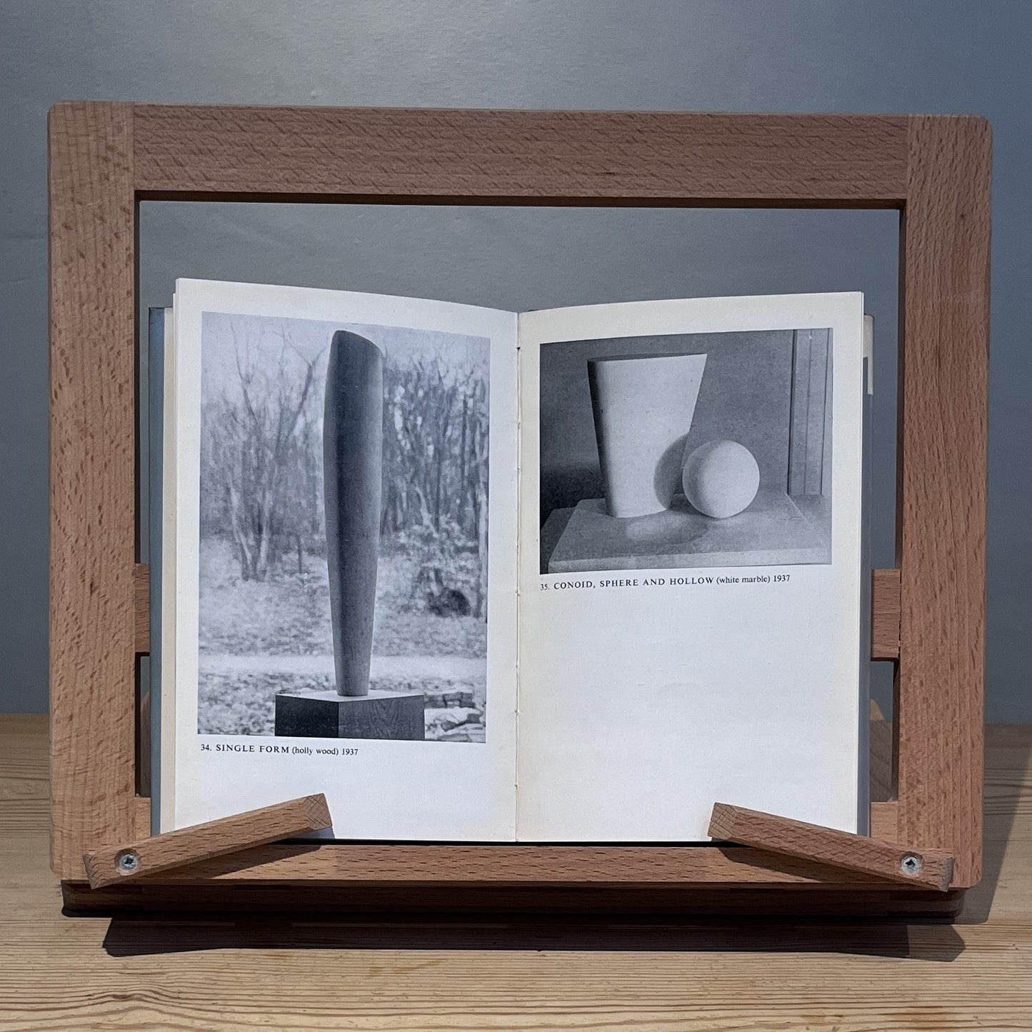 Barbara Hepworth: Sculptress