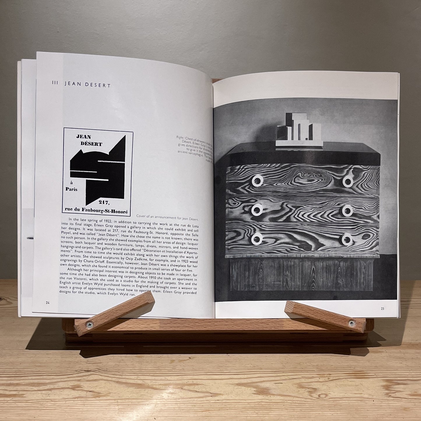 Eileen Gray: Designer 1879-1976