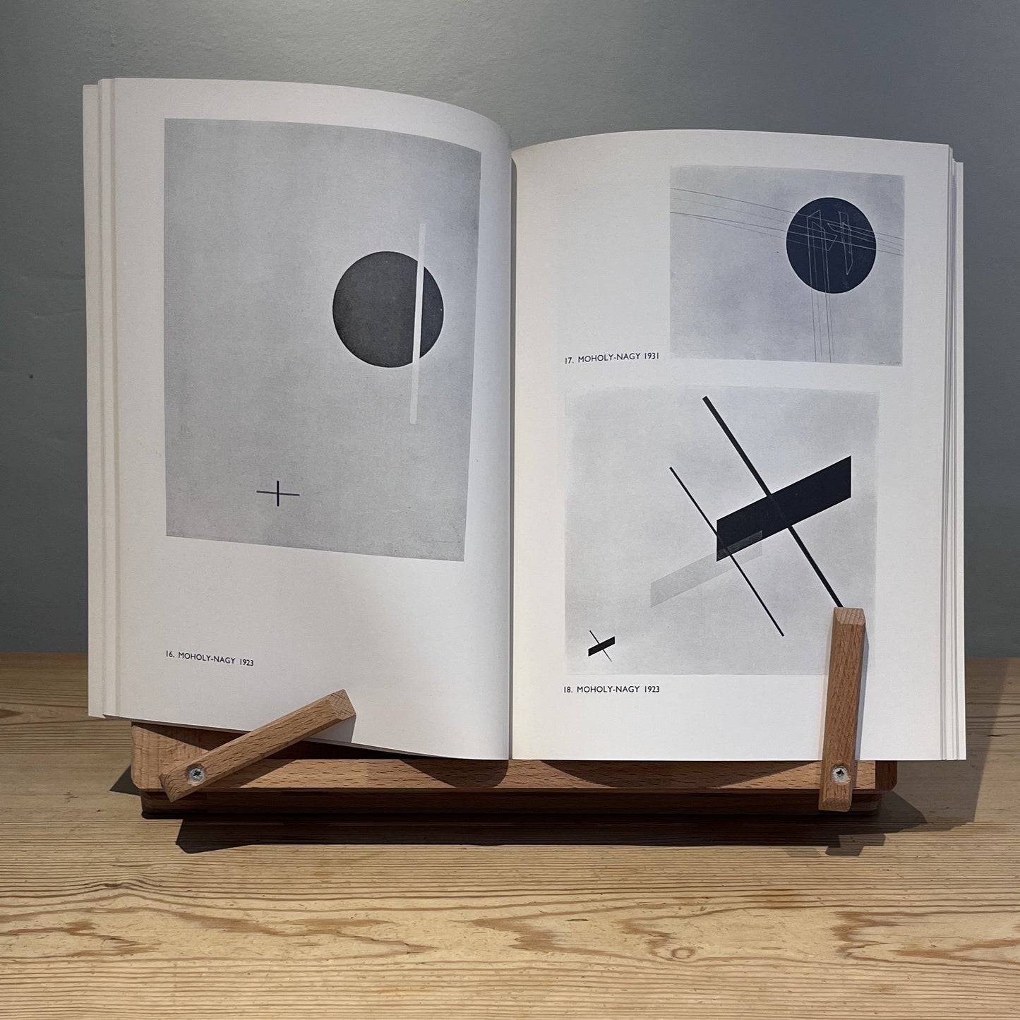 Circle: International Survey of Constructive Art