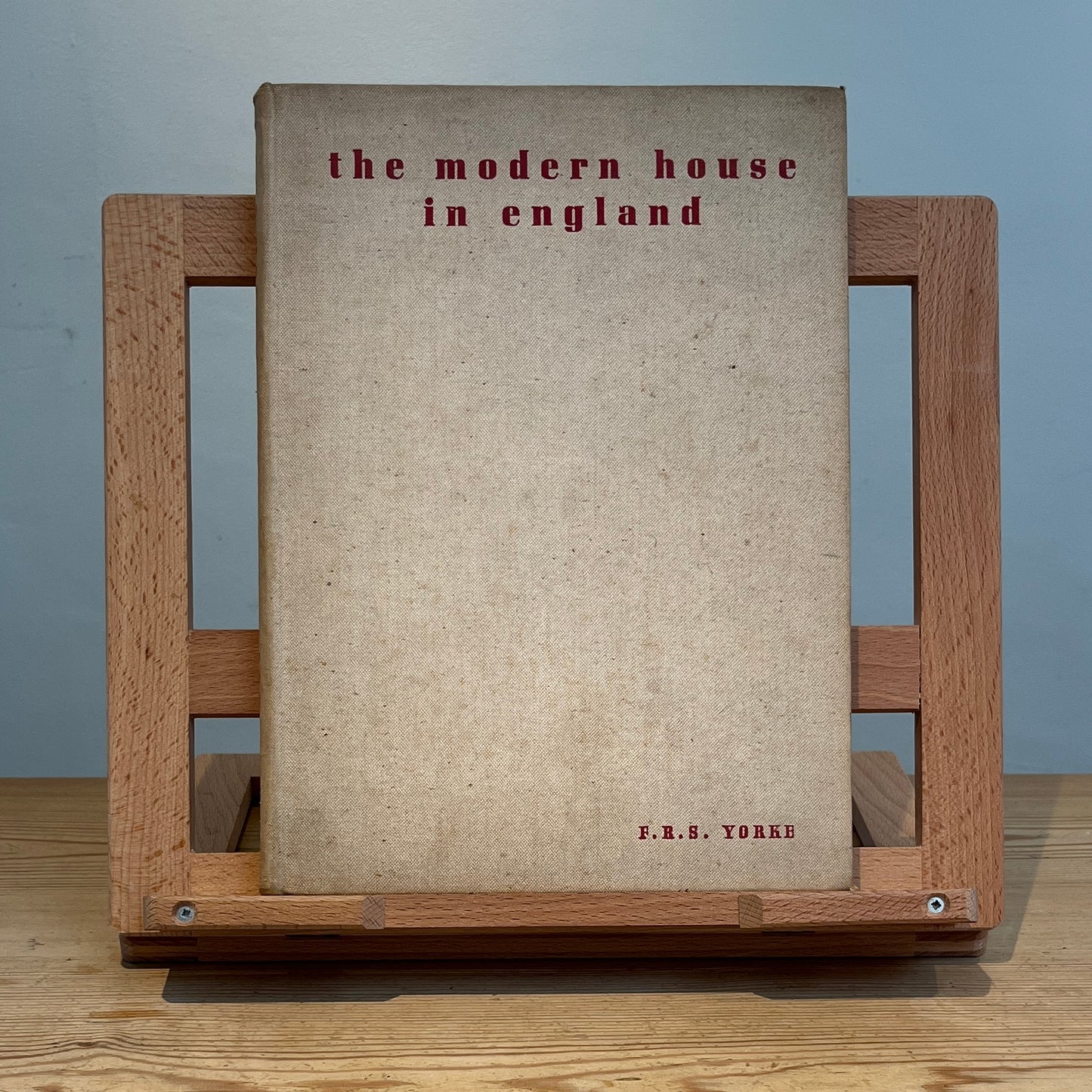 The Modern House in England