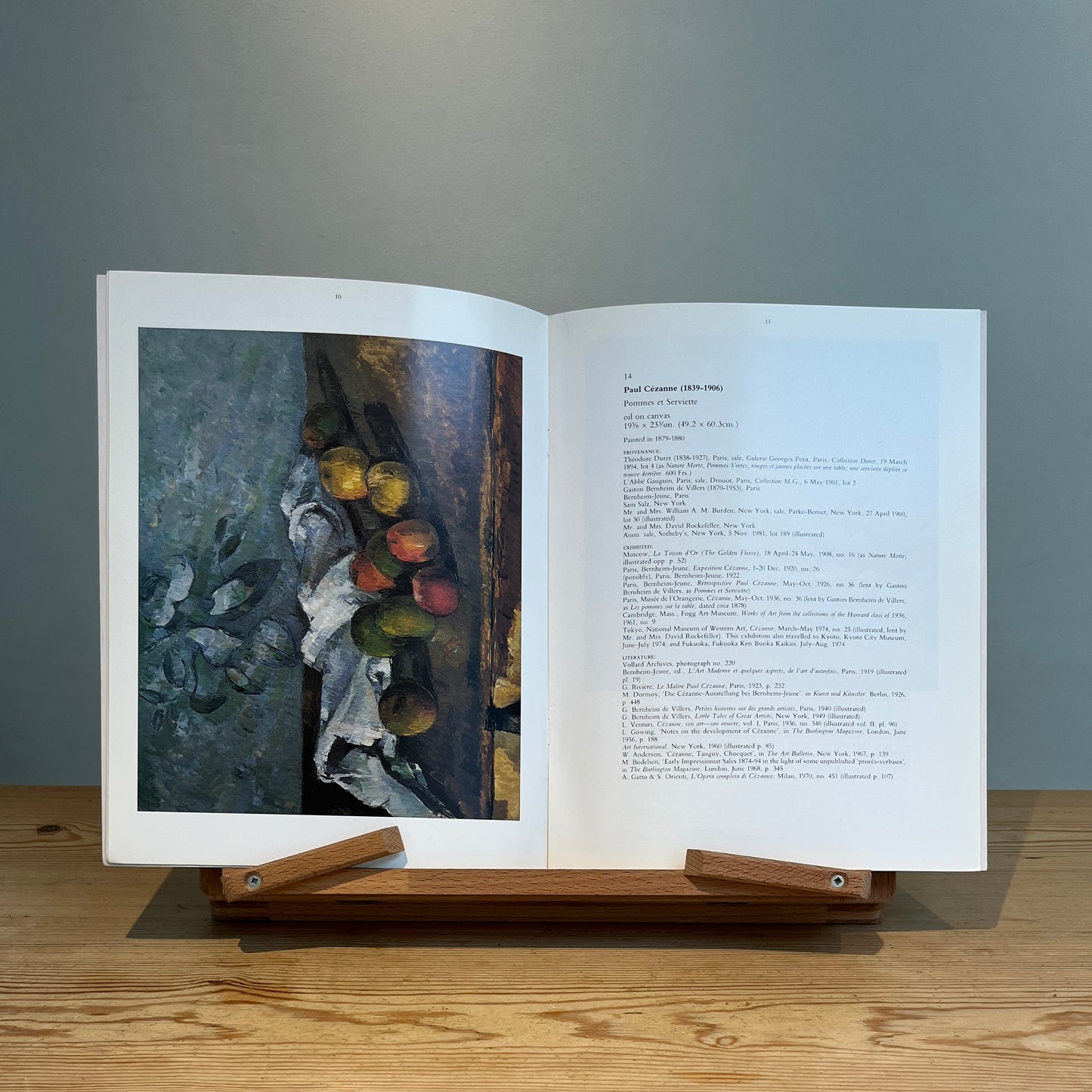 Cezanne's Pommes et Serviette